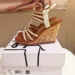 Dolce Vita Tenley Wedges